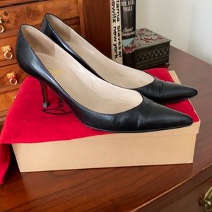 Beautiful 3” Louboutin heels. Classic